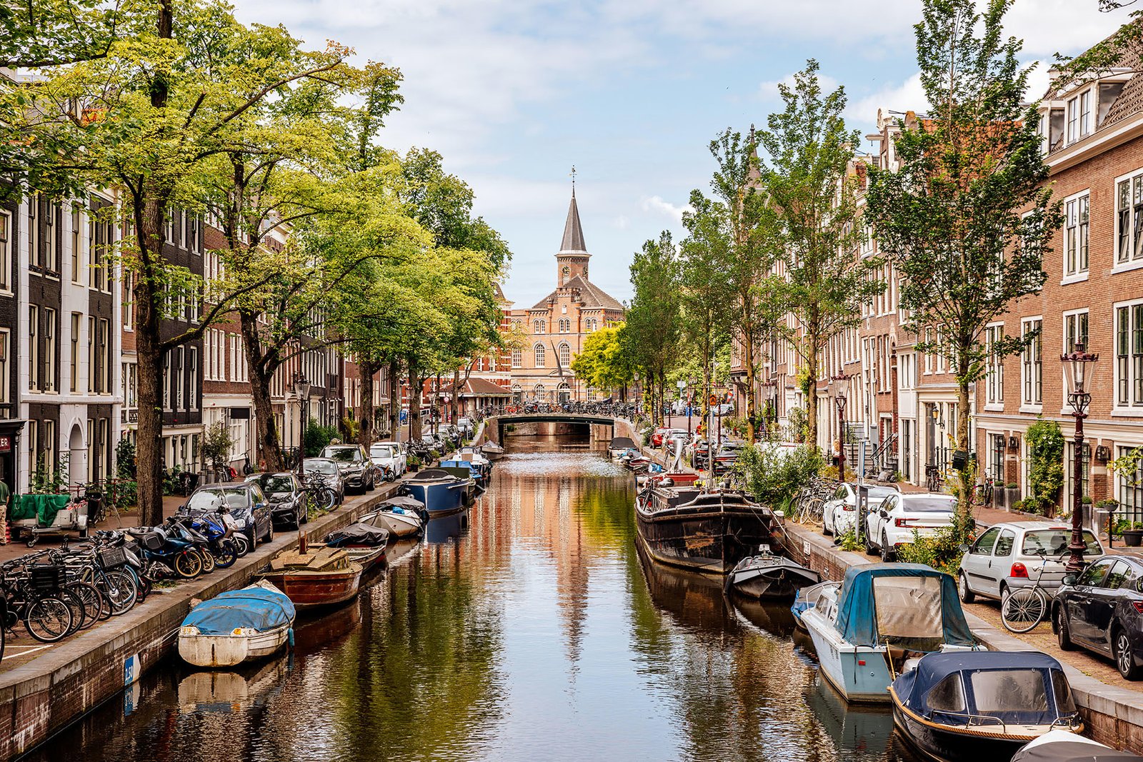 Taaxi Den Haag naar Amsterdam